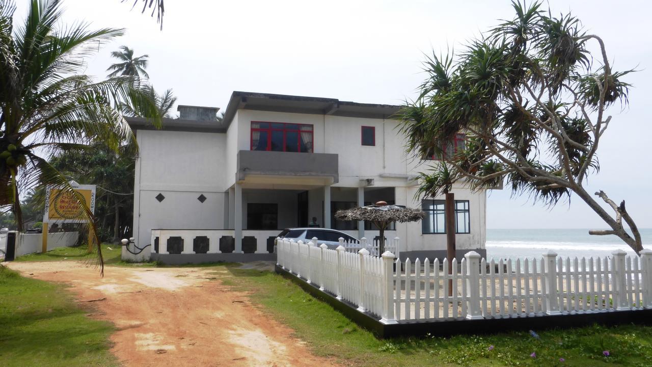 Ocean Reef Hotel Hikkaduwa Exterior photo